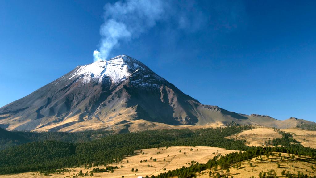 Volcanoes Hike Tour - Image 4